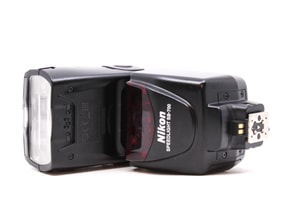 Nikon SB-700 Speedlight