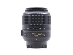Nikon AF-S DX Nikkor 18-55mm f/3.5-5.6G VR
