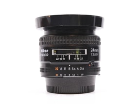 Nikon AF Nikkor 24mm f/2.8D