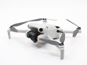 DJI Mini 4 Pro Fly More Combo