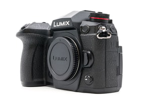 Panasonic Lumix DC-G9