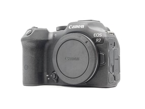 Canon EOS R7
