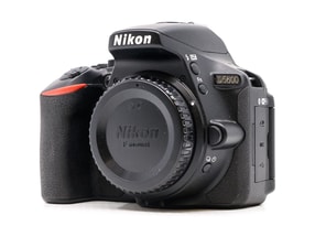 Nikon D5600