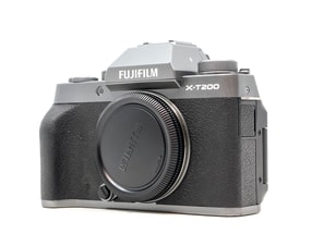 Fujifilm X-T200