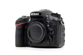 Nikon D7200