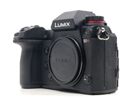 Panasonic Lumix DC-S1R
