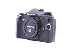 OM SYSTEM OM-5