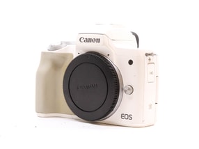 Canon EOS M50