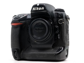 Nikon D2X