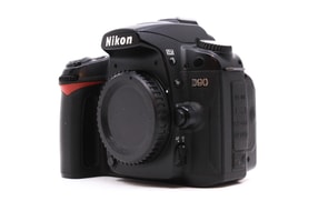Nikon D90