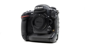 Nikon D4