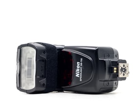 Nikon SB-700 Speedlight