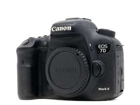Canon EOS 7D Mark II