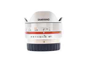 Samyang 7.5mm f/3.5 UMC Fisheye - Micro Four Thirds Fit