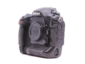 Nikon D5 (Dual XQD)