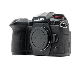 Panasonic Lumix DC-G9