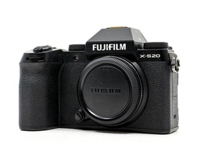 Fujifilm X-S20
