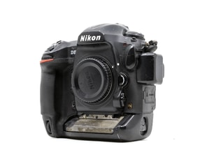 Nikon D5 (Dual XQD)