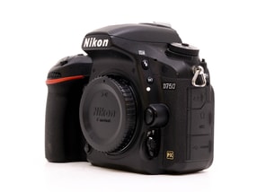 Nikon D750