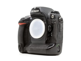 Nikon D2Xs