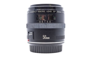 Canon EF 50mm f/2.5 Macro