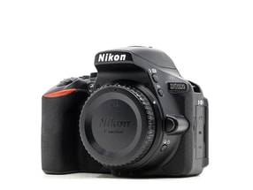 Nikon D5600