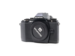 Olympus OM-D E-M10