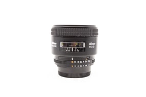 Nikon AF Nikkor 85mm f/1.8D