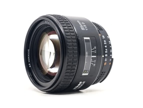 Nikon AF Nikkor 85mm f/1.8D