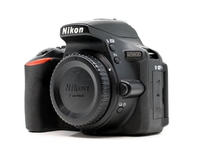 Nikon D5600