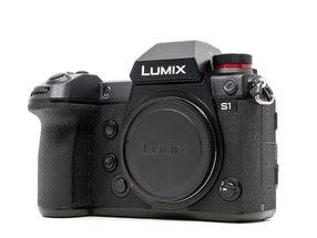 Panasonic Lumix DC-S1