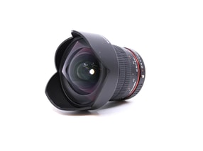 Samyang 14mm f/2.8 ED AS IF UMC - Attacco Pentax