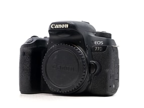 Canon EOS 77D