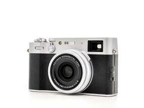 Fujifilm X100V