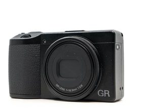 Ricoh GR III