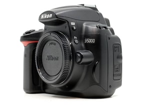 Nikon D5000