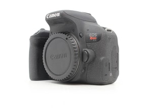 Canon EOS Rebel T7i