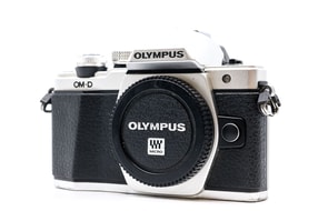 Olympus OM-D E-M10 Mark II