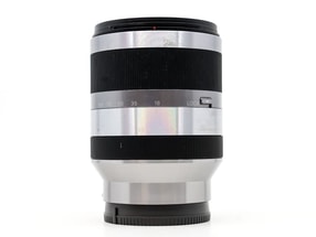 Sony E 18-200mm f/3.5-6.3 OSS