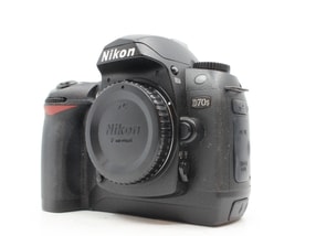 Nikon D70s