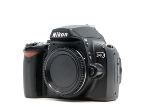 Nikon D40