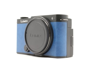 Panasonic Lumix DC-S9