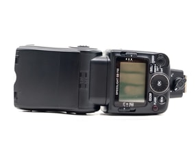 Nikon SB-700 Speedlight