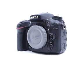 Nikon D7200