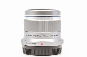 Olympus M.Zuiko Digital ED 45mm f/1.8