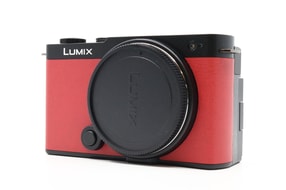 Panasonic Lumix DC-S9
