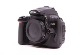 Nikon D5000