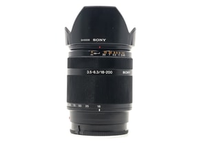 Sony 18-200mm f/3.5-6.3 DT AF - Attacco Sony A