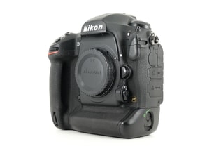 Nikon D5 (Dual XQD)
