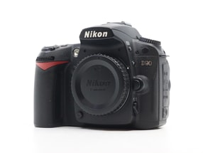 Nikon D90
